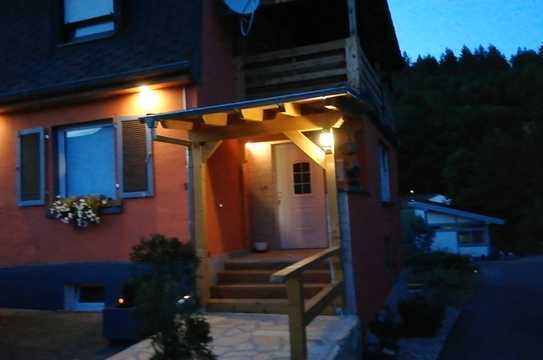 Einfamilienhaus/Landhausstil auf 2 EtEtage 160qm Saniert