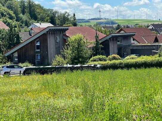 Für gehobene Ansprüche! Schönes Einfamilienhaus mit ELW in sonniger Lage!