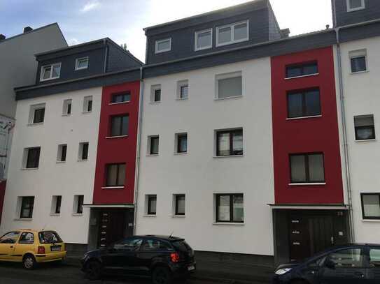 Lev.-Opladen: Helle u. zentrale 75-qm-Stadtwhg. 2.OG mit Holzfußböden& Südbalkon in Bhf.-Nähe