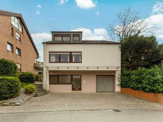 Freistehendes Einfamilienhaus mit idyllischem Garten in Jüchen-Bedburdyck!