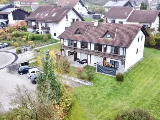 Beste Kapitalanlage! Solides MFH mit 6 Wohneinheiten und großem Grundstück in bester Lage