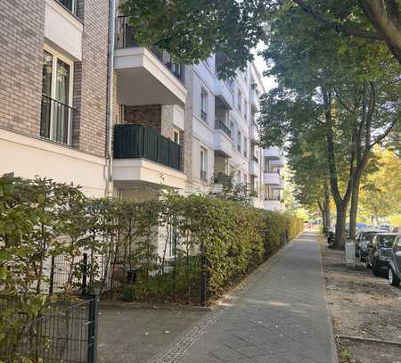 Möblierte 2,5-Zimmer-Wohnung mit Terrasse und Garten im Komponistenviertel (befristet 12-18 Monate)