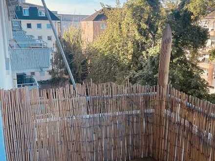 Helle, freundliche 2 Zi. ETW mit Balkon in bevorzugter Wohnlage -MA Lindenhof-