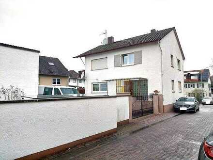 Freistehendes 1-2-Familienhaus in schöner und zentraler Lage von 61191 Rosbach-Nieder-Rosbach