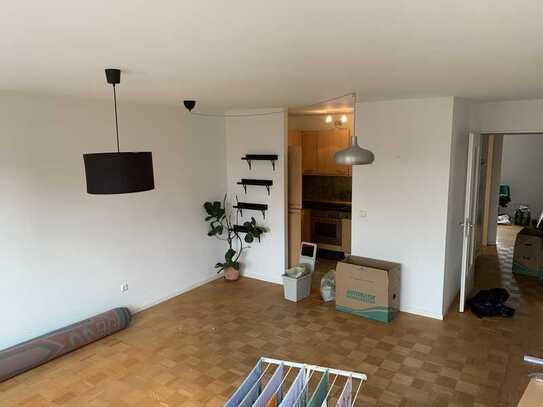 Moderne und helle Wohnung mit ca. 78m² nahe der Friedenspromenade zu vermieten.