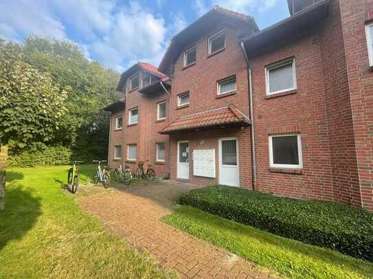 Geschmackvolle, modernisierte 1-Zimmer-Dachgeschosswohnung mit Einbauküche in Oldenburg (Oldenburg)