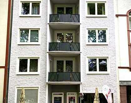 Schönes Mehrfamilienhaus in gefragter Wohnlage in Bornheim/Ostend mit guter Rendite