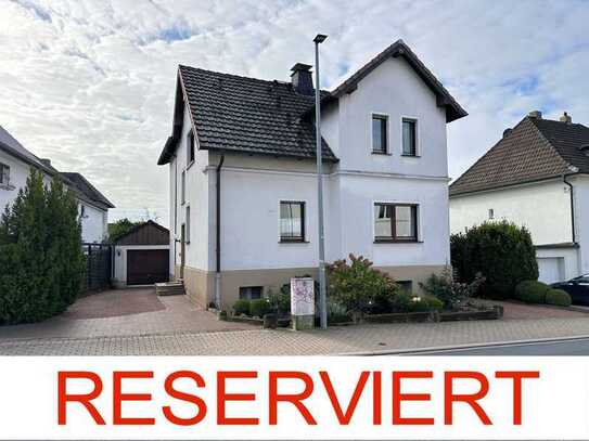 Einfamilienhaus mit Teilunterkellerung und Garage