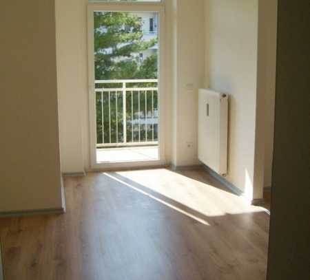 sonnige 2-Raum-Wohnung mit Balkon auf dem Kaßberg
