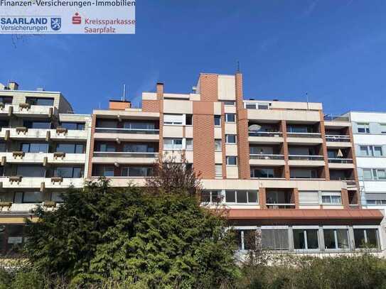 Innenstadt - 1 ZKB -Etagenwohnung mit großer Loggia