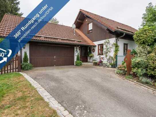 Großzügiges Einfamilienhaus in Liebhaberrandlage in Tittling