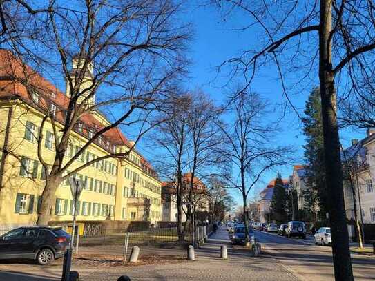 Nymphenburg Gern - exklusive 4-Zimmer-Wohnung mit Südterrasse und Südgarten in begehrter Lage