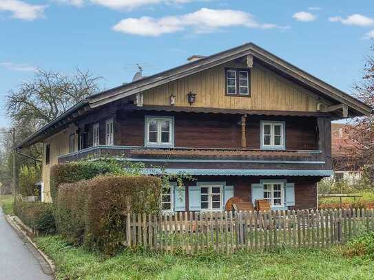 Ascholding: Dorf-Idylle in einem denkmalgeschützten Bauernhaus