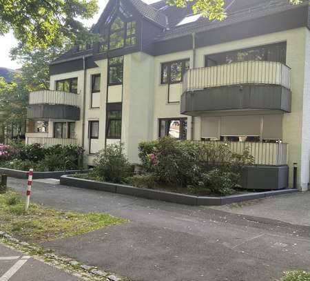 Geschmackvolle -Maisonette-Wohnung mit Balkon und Einbauküche in Bonn