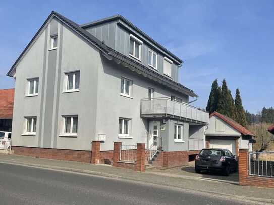 Top modernisiertes Einfamilienhaus mit barrierefreier ELW und großen Gartengrundstück!