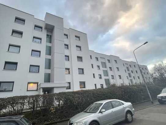 Schöne 3 Zimmerwohnung mit Balkon zu verkaufen