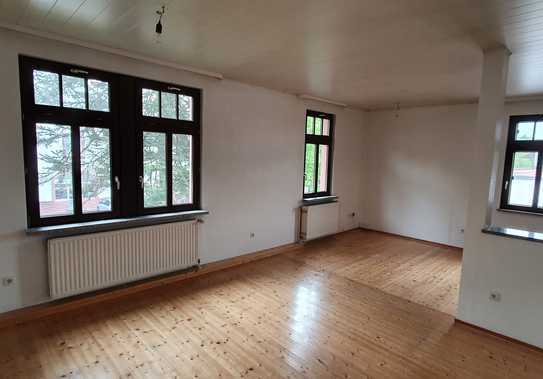 Freundliche 2-Zimmer-Wohnung inkl. Einbauküche in Biebesheim