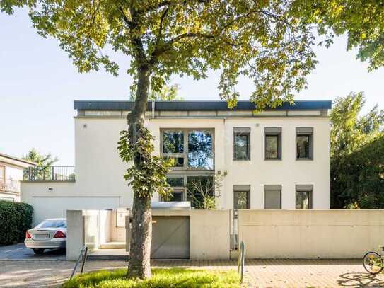 Am Philosophenplatz - Einzigartige Villa mit Indoor-Spa und Kunst!