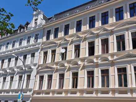 Frischrenovierte Eigentumswohnung mit neue Einbauküche in Innenstadt zu verkaufen
