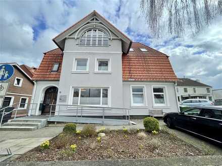 Charmantes Mehrfamilienhaus mit 3 Einheiten zentral in Heikendorf // Teichtor, Alt-Heikendorf