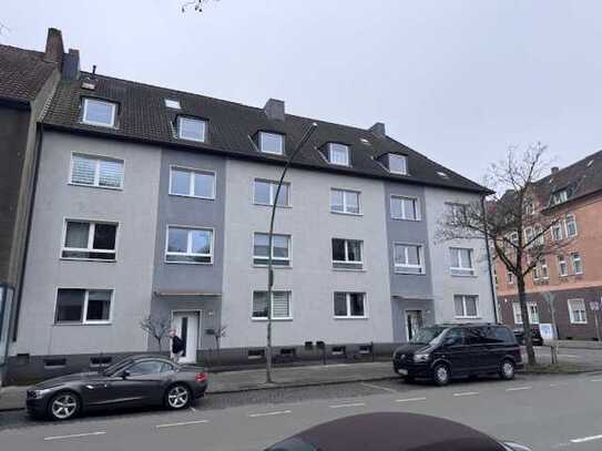Preiswerte 2,5 Raum Dachgeschoss-Wohnung in Gelsenkirchen
