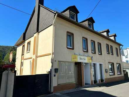 Historischer Hotelbetrieb mit Ausbaupotenzial in reizvoller Hanglage in Filsen am Rhein!