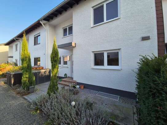 Charmantes Reihenmittelhaus in Feldrandlage mit unverbaubarem Blick auf den Weinberg