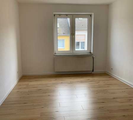 Schöne 2 Zimmer Wohnung in Essen Altendorf. Renoviert und bezugsfertig