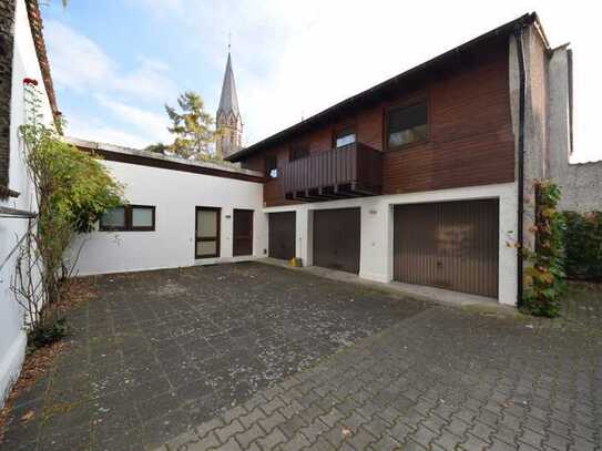 Ruhige 2 ZKB mit Balkon, Küchenzeile und Tageslichtbad , Nähe Klinikum