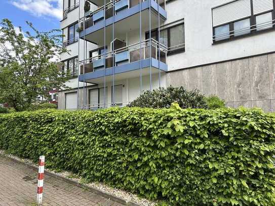Vorankündigung: Ruhig und zentral: 2-Zimmer-EG-Gartenwohnung mit Balkon am Hochdahler Markt