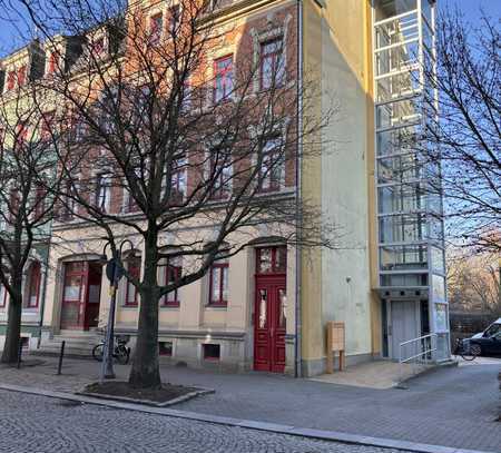 hochwertige 4-Raum-Wohnung über 2 Etage