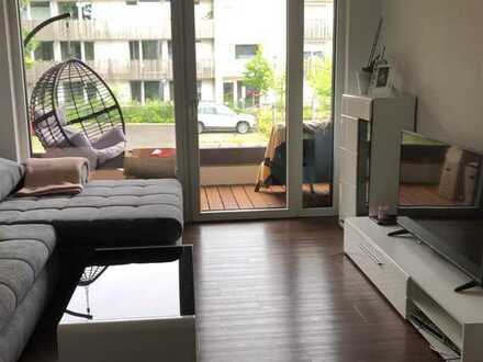 Geschmackvolle 2-Raum-Wohnung mit Balkon und Einbauküche in Regensburg