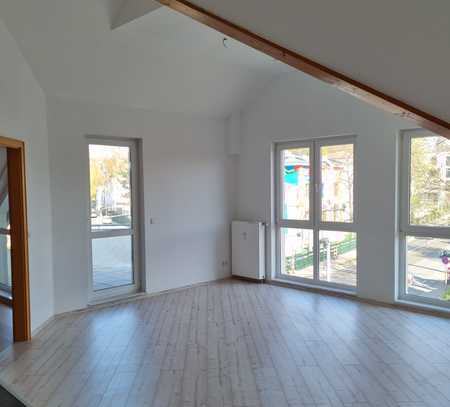 2 ZKB im DG mit Balkon und Stellplatz in Nordhausen-Oberstadt !