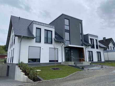 Neuwertige Penthauswohnung in Wilnsdorf mit Loggia und hochwertiger EBK