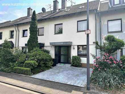 Reihenmittelhaus mit 5-6 Zimmern (147 m²), Garten und Garage zu verkaufen!