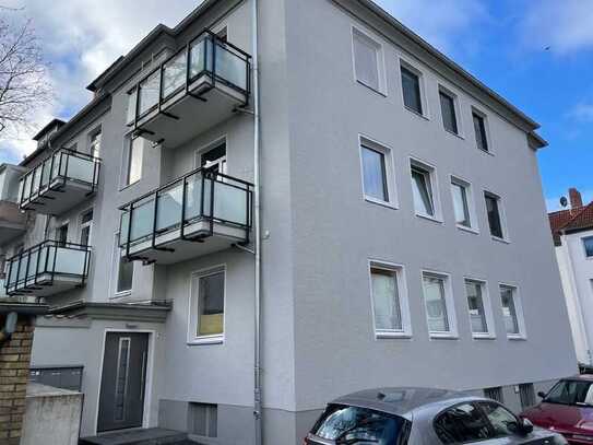 KUNZE: 5 Zimmer-Wohnung mehreren Balkonen in der Südstadt!