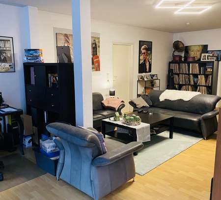 Schöne 3,5-Zimmer-Wohnung mit Balkon und Einbauküche in Enger