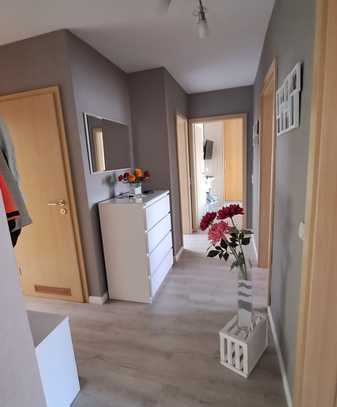 Schöne 3-Zimmer-Wohnung mit Südbalkon und Einzelgarage - ohne Makler -