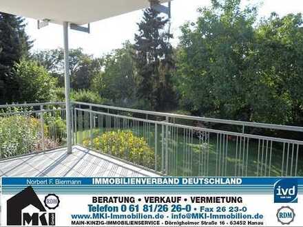 Luxus-Wohnen und Arbeiten auf 2 Ebenen verteilt mit unverbaubarem Blick zum Taunus