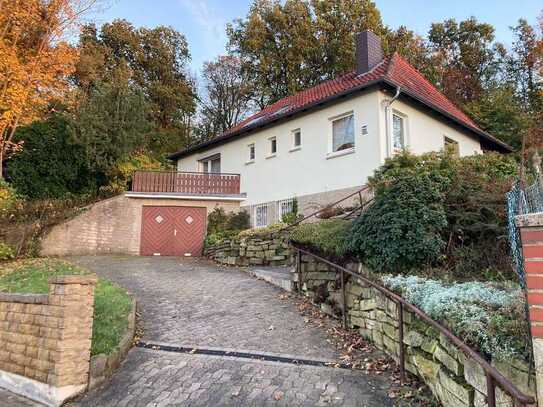 Obernkirchen, freistehendes Einfamilienhaus in schöner Hanglage