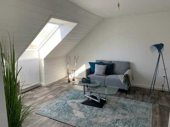 Attraktive, vollständig renovierte 2-Zimmer-DG-Wohnung in Recklinghausen