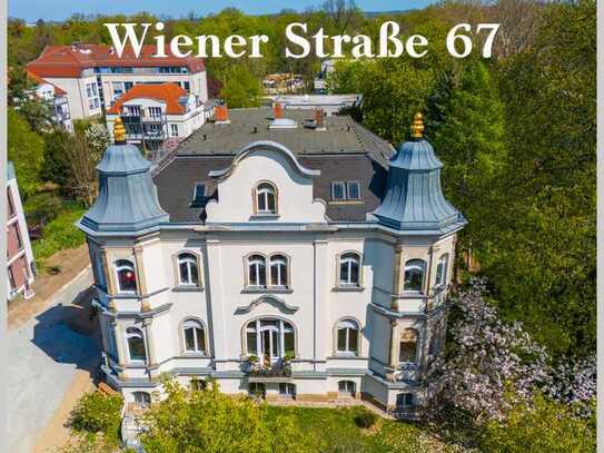 Repräsentative 3-Zimmer-Wohnung mit großer Dachterrasse und Balkon am Großen Garten