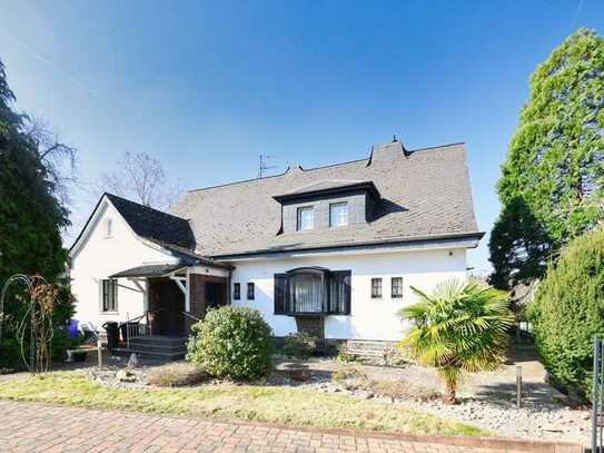 Charmante Villa mit Terrasse, Garten und Doppelgarage in Rheinblicklage von Koblenz - Horchheim