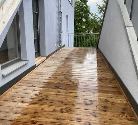 Energieeffiziente, 80m² 3-Zimmer-Wohnung & 20 m² Balkon in Passau, WG geeignet