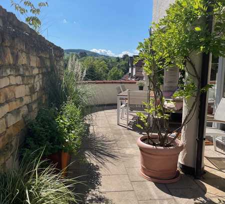 Besondere 4-Zimmer Wohnung im "Haus im Haus"-Stil mit Weinbergblick in ruhiger Lage