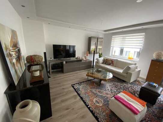 Attraktive 5-Zimmer-Wohnung mit Balkon und EBK in Aachen