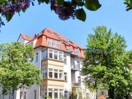 Erstbezug Renovierung + Mondänes Wohnen im Villenviertel + Süd Ost Balkon + Eigennutzung oder Anlage