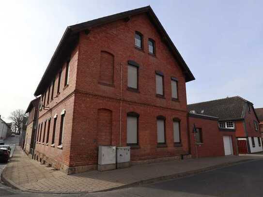 Preissenkung - Großes 1-2 Familienhaus in der Nähe des Heesebergs!