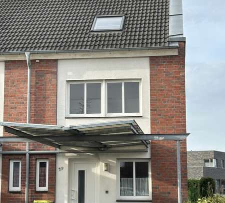 Modernes Reiheneckhaus mit Garten & Carport in Bocholt-Biemenhorst