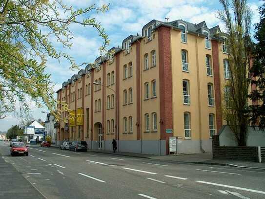 Apartment in denkmalgeschützem MFH in zentraler Lage